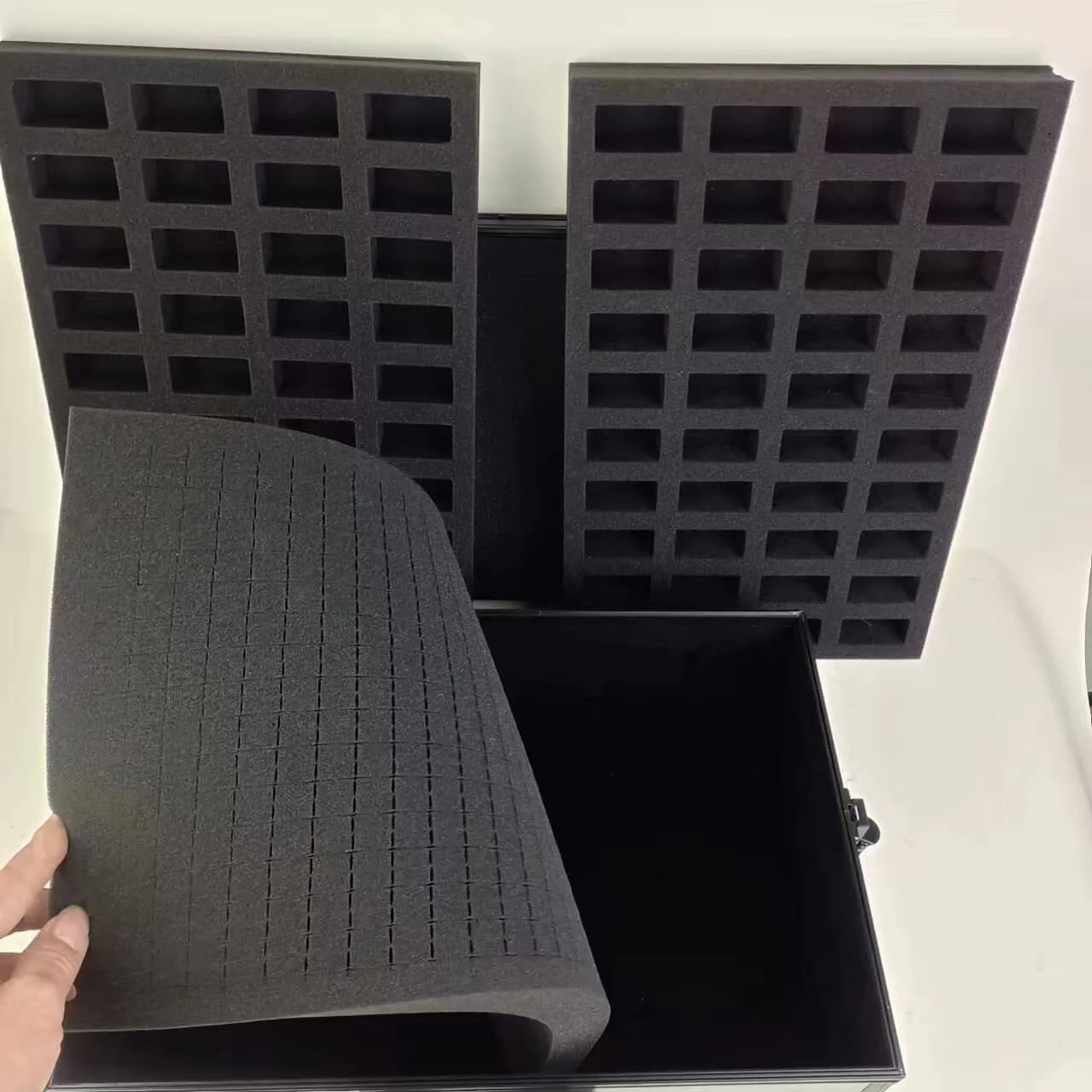 80-Slot EVORETRO Miniature Storage Case with Customizable Foam - Image 6
